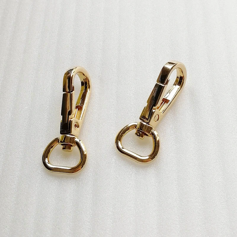 China Supplier Gold Metal Dog Buckles Snap Hooks for Strap Bag Accessories